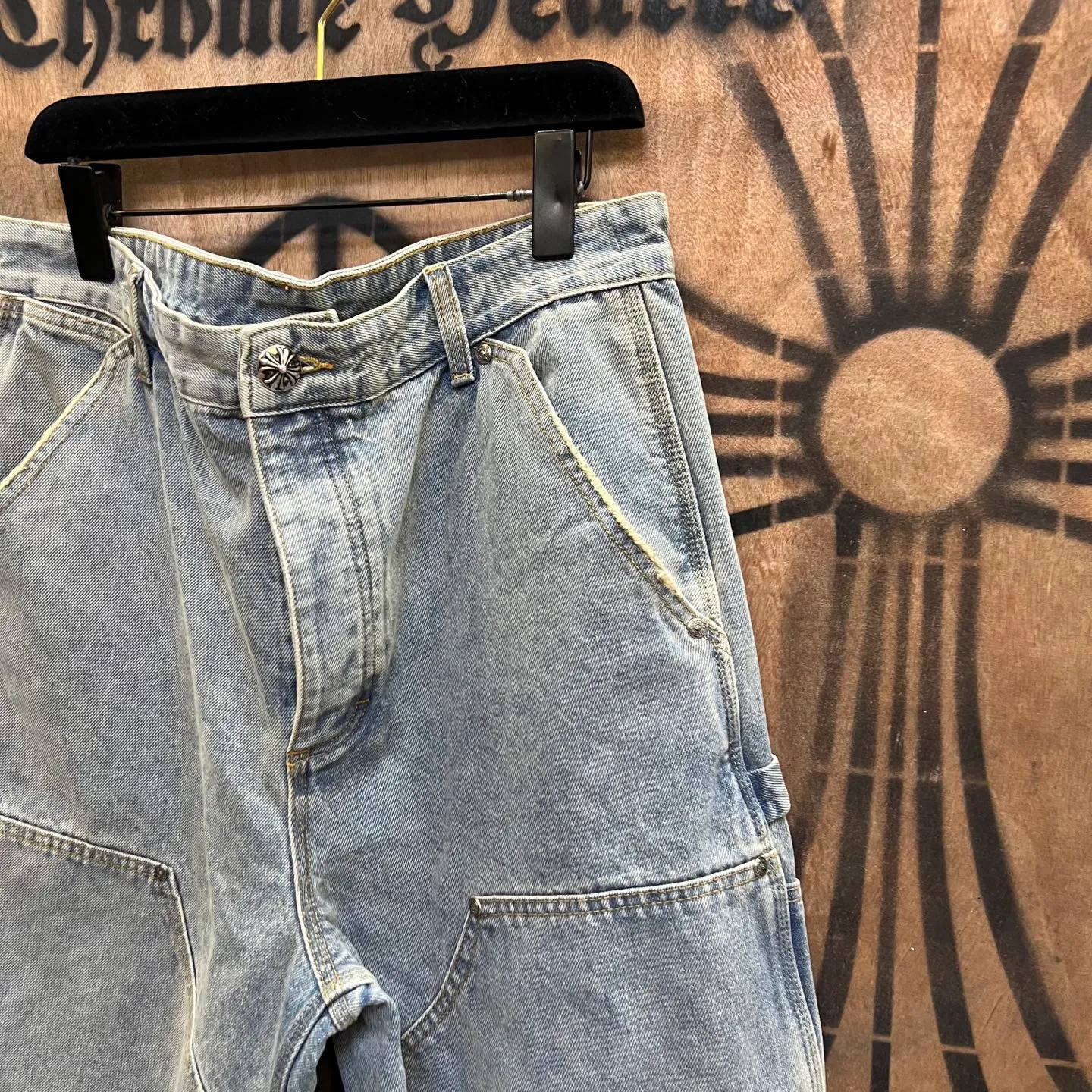 P510 chrome hearts limited series new city limited jeans Chrome Hearts city limited denim shorts vintage levis American made 501 505 517 base version remake Levis American made 501 base version imported sheepskin 925 silver remake Customers provide waist and pants length or height and weight The studio will select the most suitable base version for you to remake There are many people doing remakes in the market Don't belittle or comment The difference is visible to the naked eye See more and compare yourself #CHROME HEARTS Unisex style